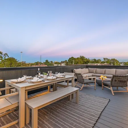 The Elmwood & Ashford - 8br Weho Rooftops * Nashville