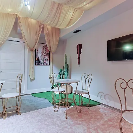 Glam Bachelorette Stage & Neon Vibes Holiday home *