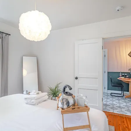 - 2 Units - Minutes To Broadway & Germantown Nashville