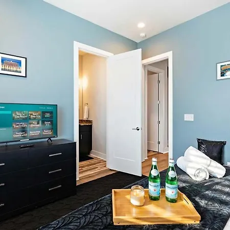 Private With Rooftop Game Near Downtown Nashville