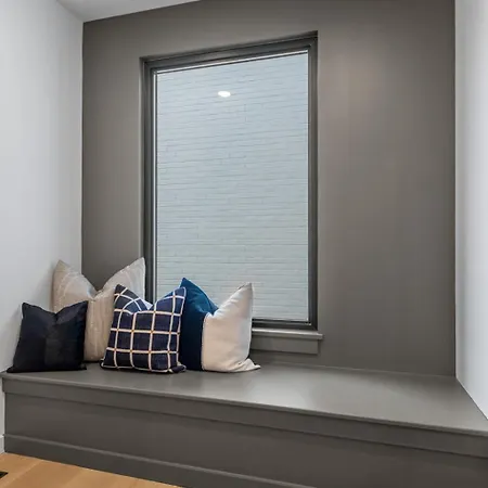 The Modern Cowboy - Rooftop On Music Row Holiday home