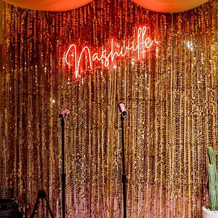 Holiday home Glam Bachelorette Stage & Neon Vibes *