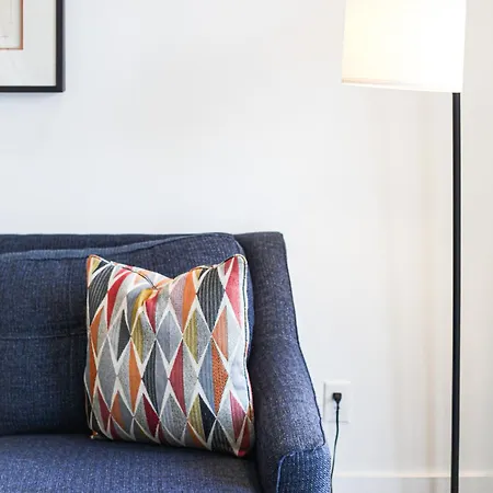 Holiday home Whiskey Bent In East Nash, 13 Min To Broadway, Great For Groups! Free Parking, Gym, Rooftop