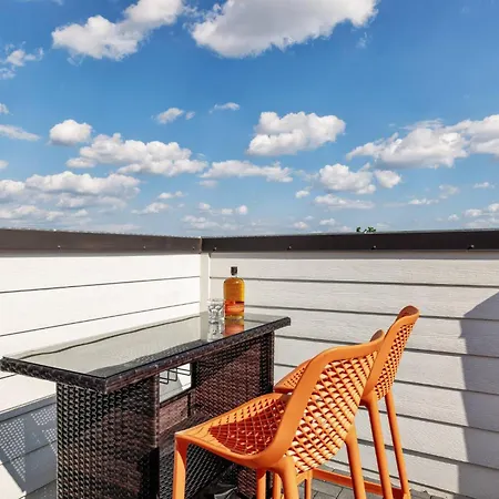 Skyline Rooftop • Game • Sonos Audio * Nashville