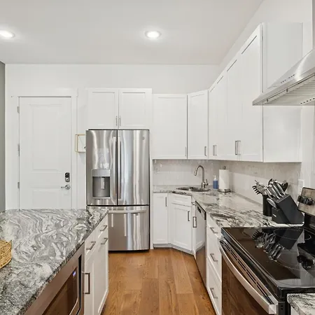Whiskey Bent In East Nash, 13 Min To Broadway, Great For Groups! Free Parking, Gym, Rooftop *