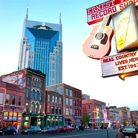 Cozy By Music Row, Walk To Restaurants And Bars Nashville