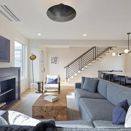 Holiday home The Elmwood & Ashford - 8br Weho Rooftops Nashville