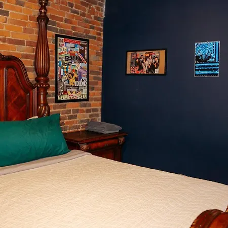 Rockstar Penthouse Speakeasy - Massive By Broadway Nashville