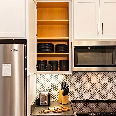 Private With Rooftop Game Near Downtown Nashville