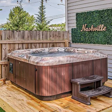 Hottub/karaoke-10m Dt-beg Your Parton? Dolly's Hm Holiday home