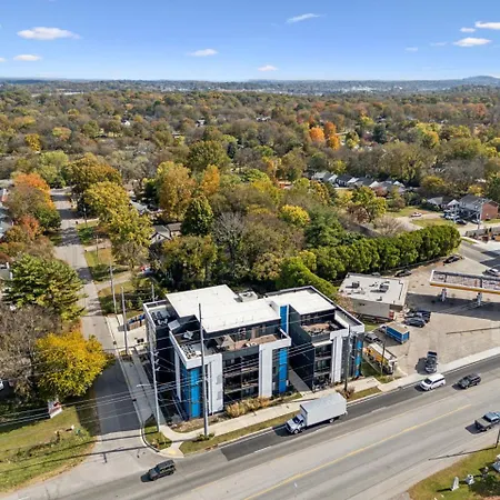 Holiday home Scene In Chic East Nash 12 Min To Broadway *