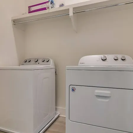 Holiday home Hottub/karaoke-10m Dt-beg Your Parton? Dolly's Hm *