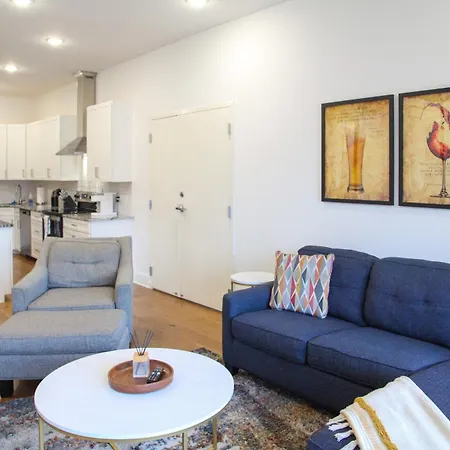 Whiskey Bent In East Nash, 13 Min To Broadway, Great For Groups! Free Parking, Gym, Rooftop Holiday home *
