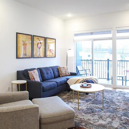 Whiskey Bent In East Nash, 13 Min To Broadway, Great For Groups! Free Parking, Gym, Rooftop *