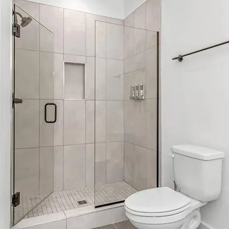 Holiday home Hottub/karaoke-10m Dt-beg Your Parton? Dolly's Hm *