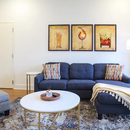 Whiskey Bent In East Nash, 13 Min To Broadway, Great For Groups! Free Parking, Gym, Rooftop Nashville