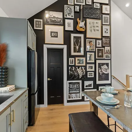 The Modern Cowboy - Rooftop On Music Row Holiday home *