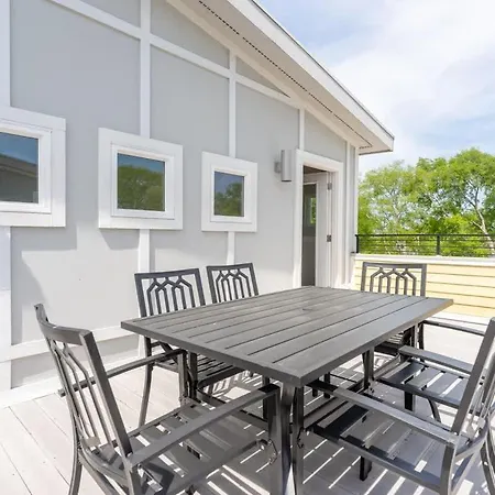 Holiday home The Taylor Martin By Local *