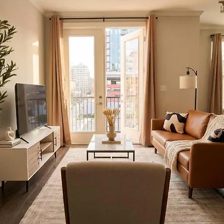 Boulevard Midtown 1br Pool Gym Parking 01 Apartment *