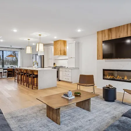Apartment New Modern Escape With Rooftop Hot Tub Nashville