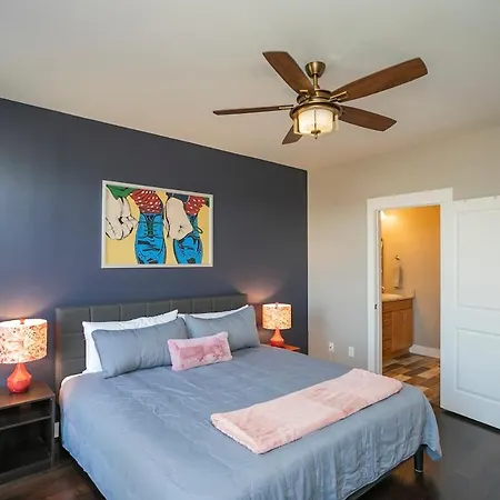 Apartment Beautiful In The Heart Of Downtown Walk To Broadway *