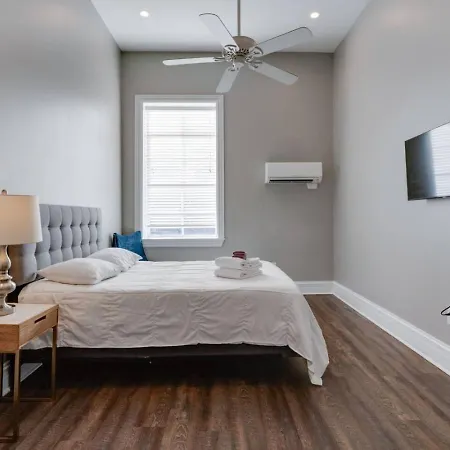 Historic Church Loft East Nash Free Parking Apartment Nashville