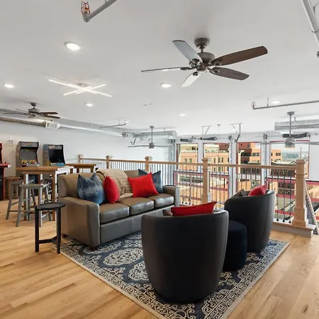 Majestic Lofts Of Apartment