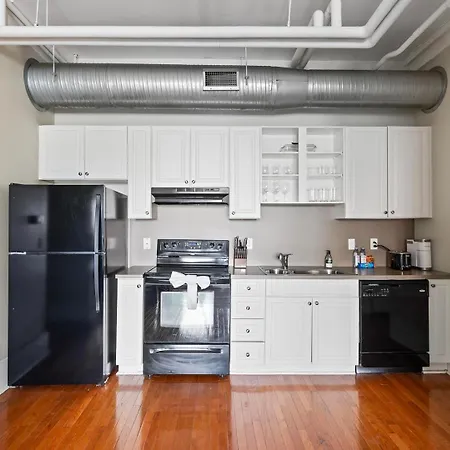 Landing Apartments - The Stahlman *