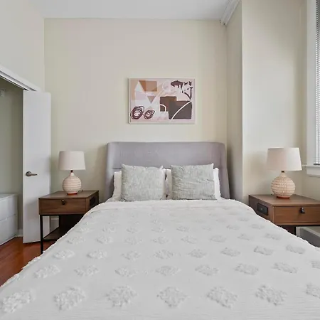 Landing Apartments - The Stahlman Apartment Nashville