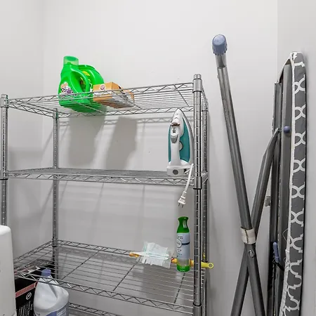 Modern Luxe Townhome With Rooftop Cinema * Nashville