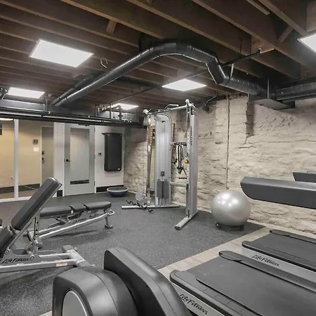 The 1865 Experience With Speakeasy, Pool & Parking * Nashville