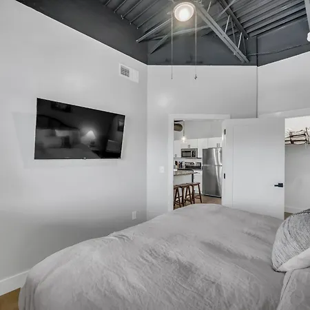 1br - King Bed - 10mins To Broadway *