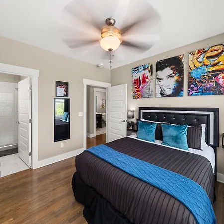 Midnight Strings - Cozy And Close To Downtown Apartment *