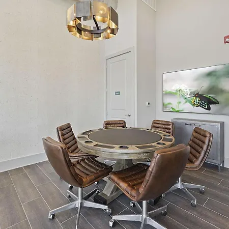 Landing Stylish 1Bd Pool Gym Apartment Nashville