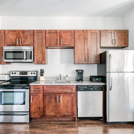 Two Cozysuites Music Row Lovely In Apartment *