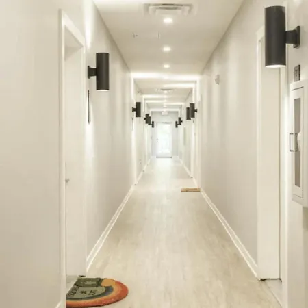 Apartment Landing Stylish Studio Clubhouse Pool *
