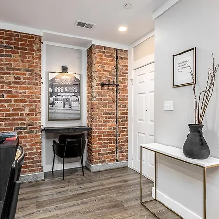 Music Dreams Downtown - Parking Included Apartment Nashville