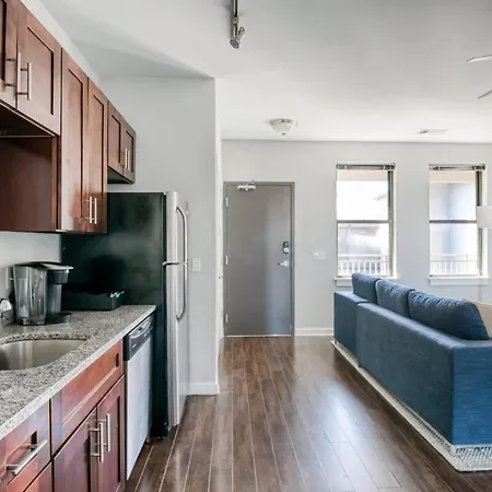 Two Cozysuites Music Row Chic In * Nashville
