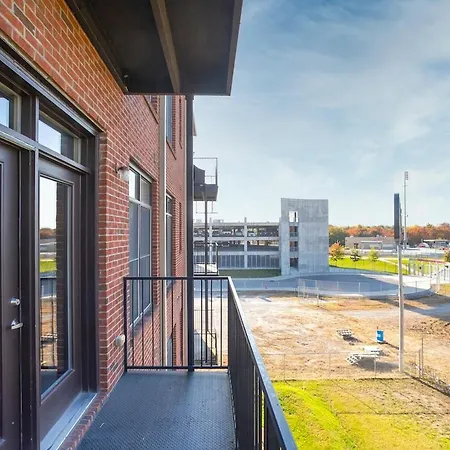 Beautiful In The Heart Of Downtown Walk To Broadway Apartment *