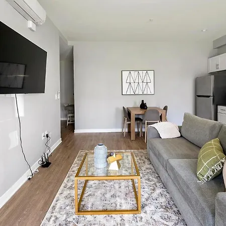 Landing Stylish Studio Clubhouse Pool Apartment
