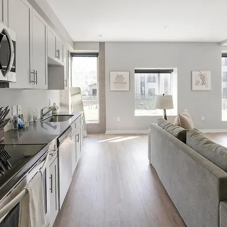 Apartment Landing Stylish Studio Clubhouse Pool Nashville