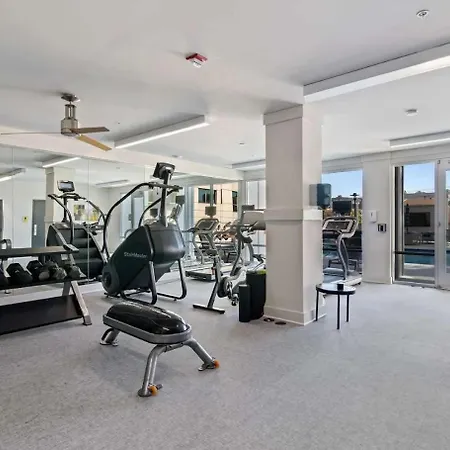 Boulevard Midtown 1br Pool Gym Parking 07