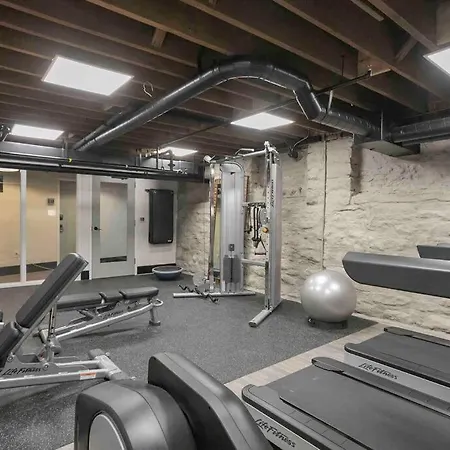 The 1865 Experience With Speakeasy, Pool & Parking * Nashville