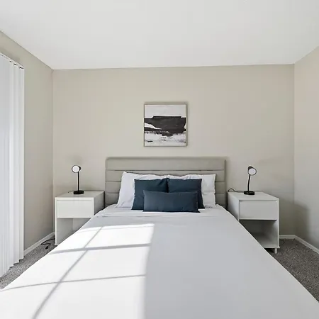 Comfortable Retreat With In-unit Washerdryer Apartment Nashville