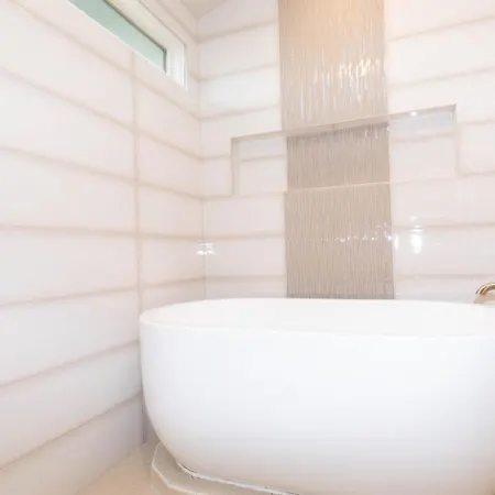 Stylish Brand-new Townhome Near Hotspots Apartment *