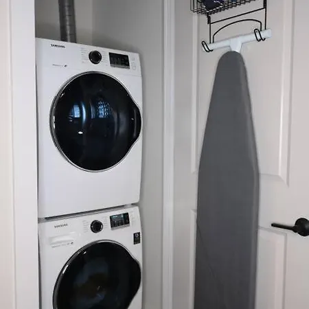 Apartment The 1865 Experience With Speakeasy, Pool & Parking *