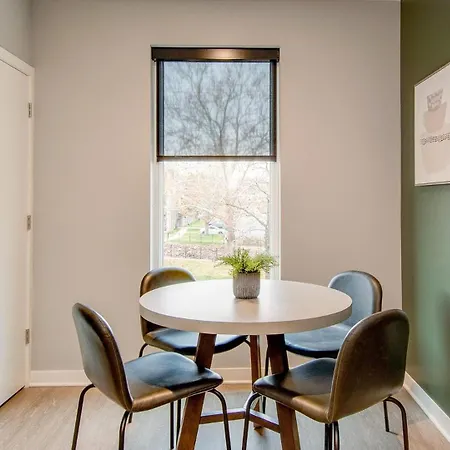 Apartment Landing Stylish Studio Clubhouse Pool