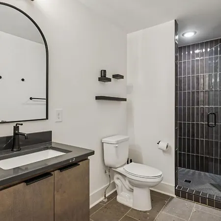 3br Townhome Rooftop Views Hot Tub & Fireplace * Nashville
