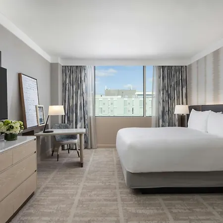 Hotel Loews At Vanderbilt Plaza 4*