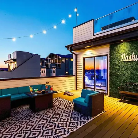 Holiday home New We Roll Rooftop - Hot Tub With Views - 13 Beds Nashville